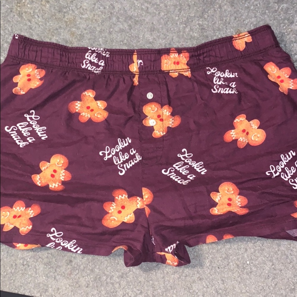 victoria secret shorts! never worn :) don’t fit :(